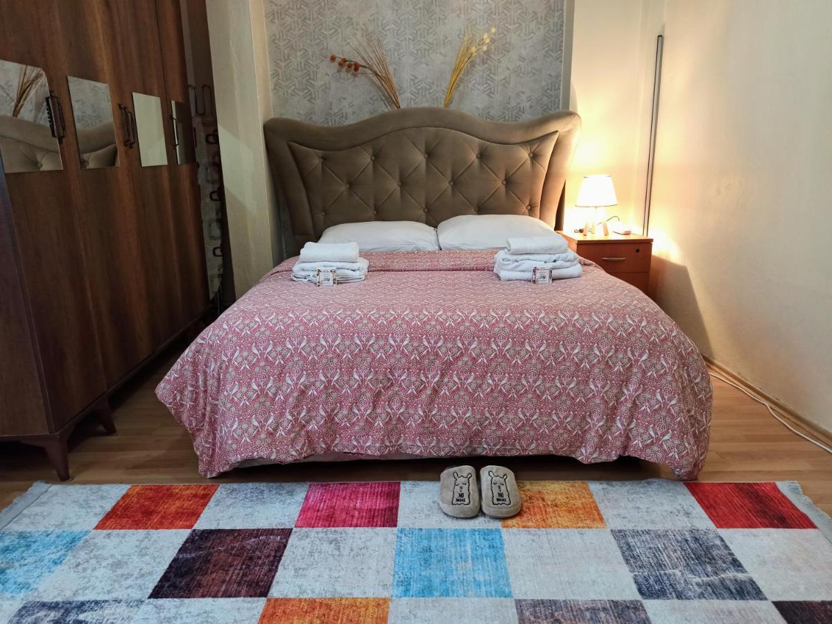 Private Room Close To Merter And Gungoren Textile Center Istanbul Exterior foto