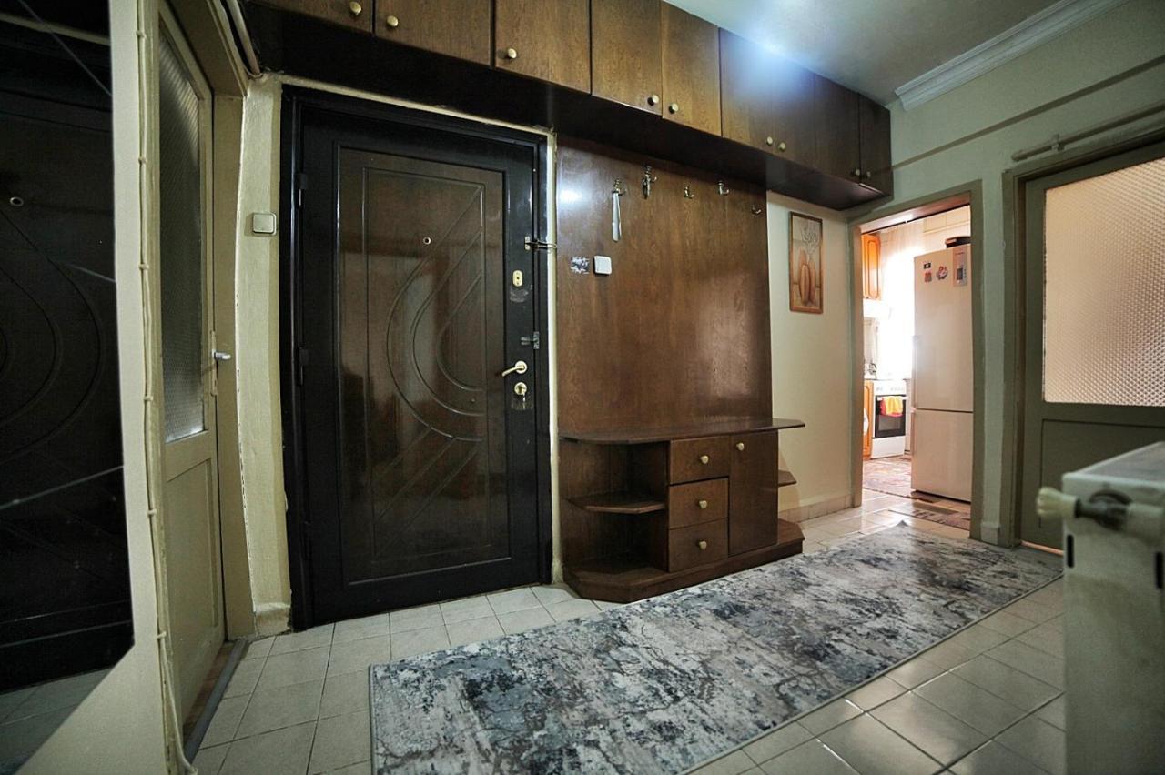 Private Room Close To Merter And Gungoren Textile Center Istanbul Exterior foto